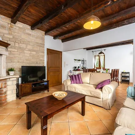 Holiday home Orlene *