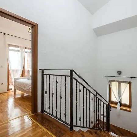 Ferienhaus Orlene Butkovići